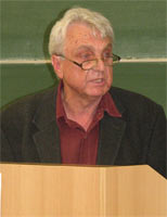 Ralf Thenior liest